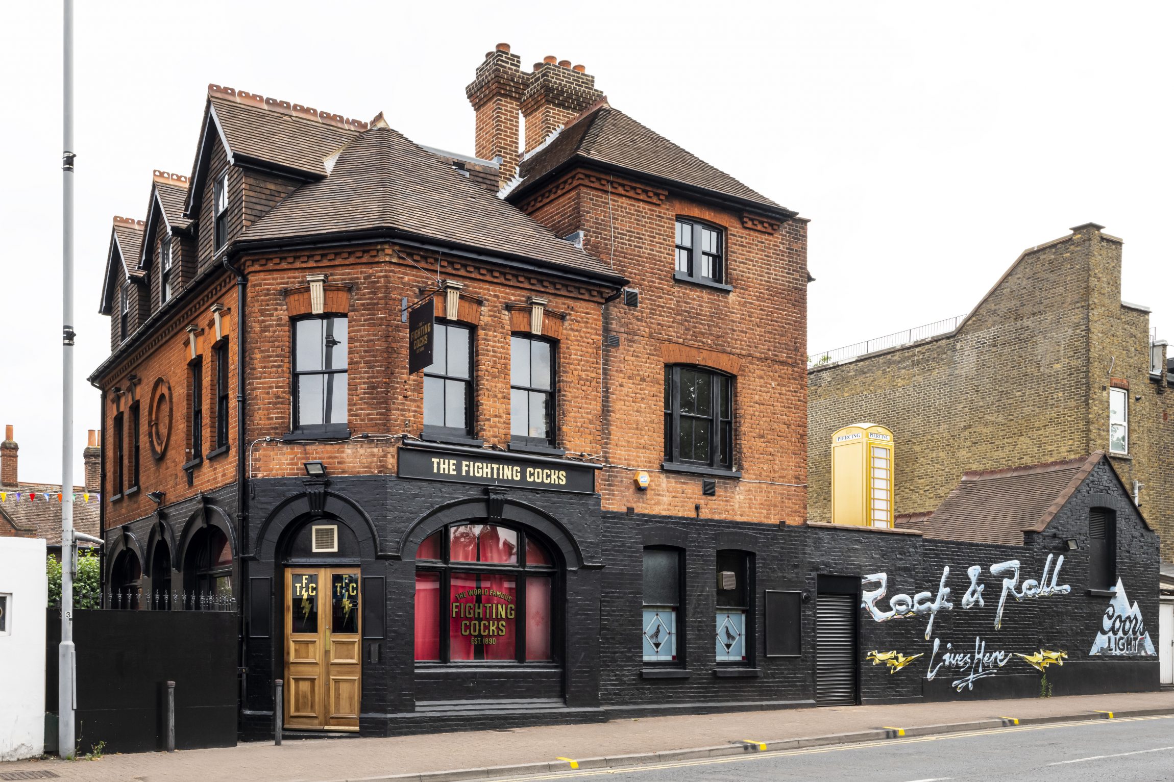 Interior Design SW1, High-end Tattoo Parlour, Kingston, KT2 - Casey & Fox